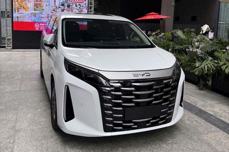BYD M9 bất ngờ lộ diện: Màn chào sân đầy bí ẩn của MPV hạng sang mới tại Việt Nam