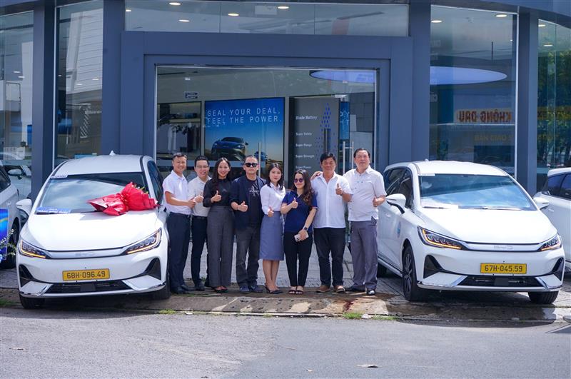 BYD KIÊN GIANG BÀN GIAO LÔ XE BYD M6 CHO NHÀ XE TRANG NGỌC PHÁT